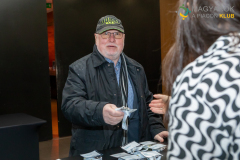 20260129_MAPI_Hold_Larus-547