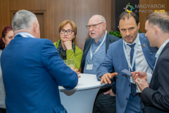 20260129_MAPI_Hold_Larus-561