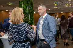 20260129_MAPI_Hold_Larus-564