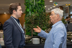 20260129_MAPI_Hold_Larus-566