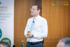 20260129_MAPI_Hold_Larus-575