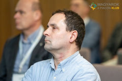 20260129_MAPI_Hold_Larus-593