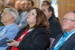 20260129_MAPI_Hold_Larus-597