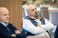 20260129_MAPI_Hold_Larus-604