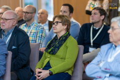 20260129_MAPI_Hold_Larus-613