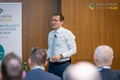 20260129_MAPI_Hold_Larus-633