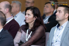 20260129_MAPI_Hold_Larus-636