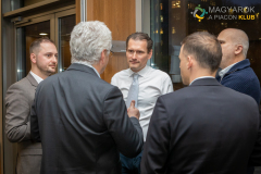 20260129_MAPI_Hold_Larus-666