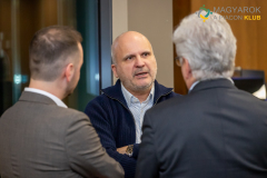 20260129_MAPI_Hold_Larus-678