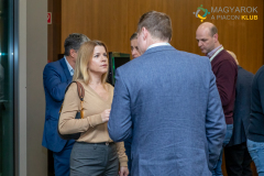 20260129_MAPI_Hold_Larus-697