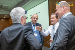 20260129_MAPI_Hold_Larus-699