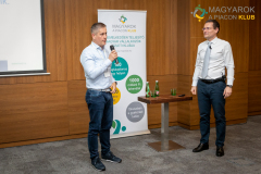 20260129_MAPI_Hold_Larus-716