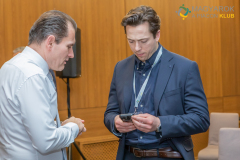 20260129_MAPI_Hold_Larus-745